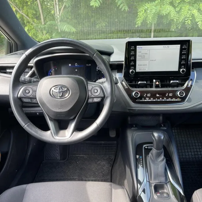 Toyota Corolla  (Automat) Hybrid
