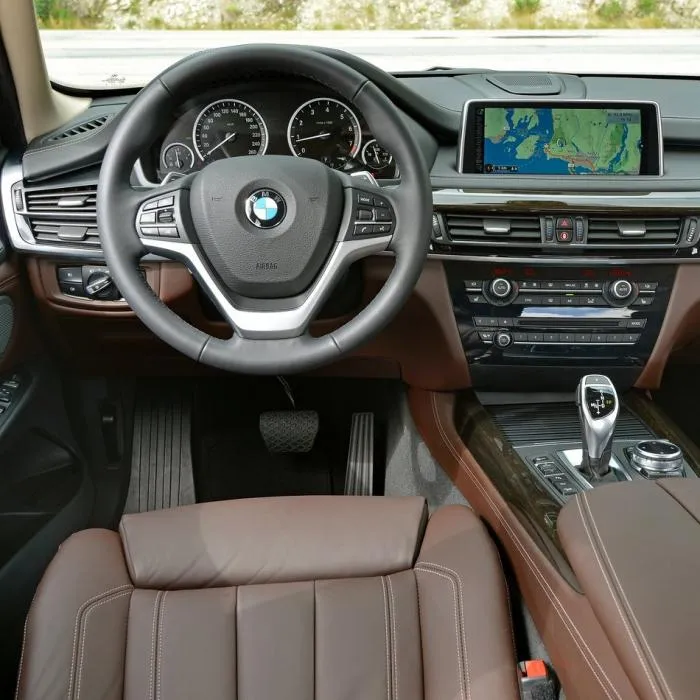 BMW X5 (4x4 Automatic)