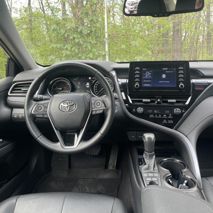 Toyota Camry  (Automatic) Hybrid