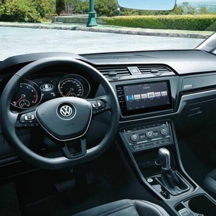 Volkswagen Touran (Automat)