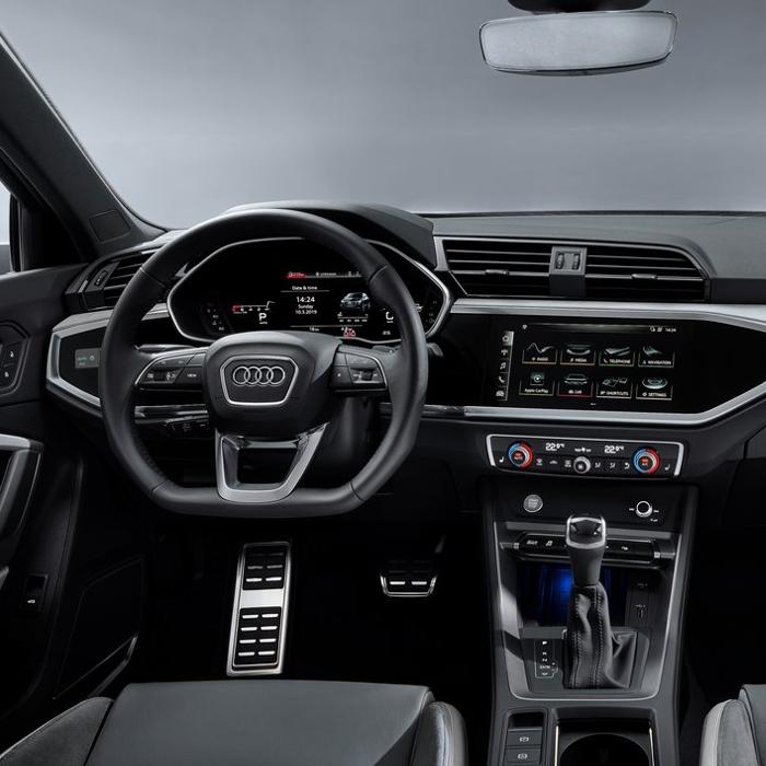 Audi Q3 Sportback S-Line (4x4 Automatic)