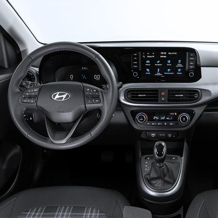 Hyundai i10 (Automatic)