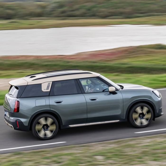 MINI Countryman S (4x4 Automatic)